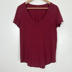 Lululemon Love V-Neck Top Size 8/10? Prep Red Short Sleeve Pima Cotton Tee